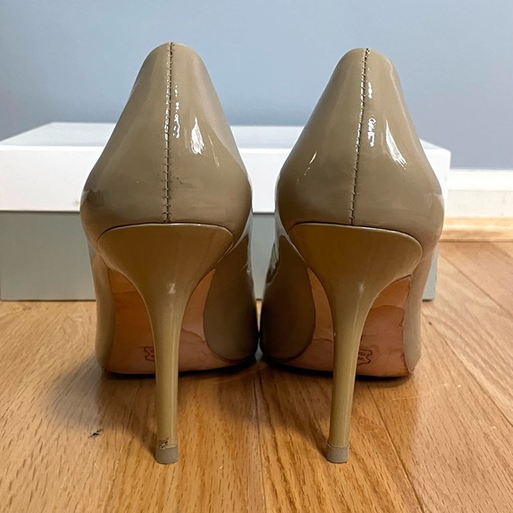 Charles David Sway Taupe Patent Leather Pointed Toe Heels Shoes 9 - Picture 4 of 6
